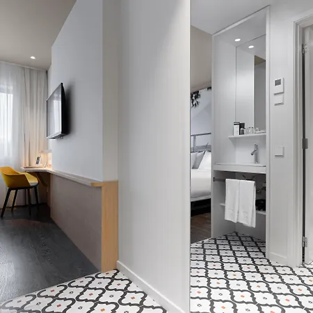 Ξενοδοχείο Ikonik 3*